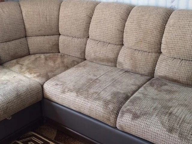 Химчистка большого мягкого дивана